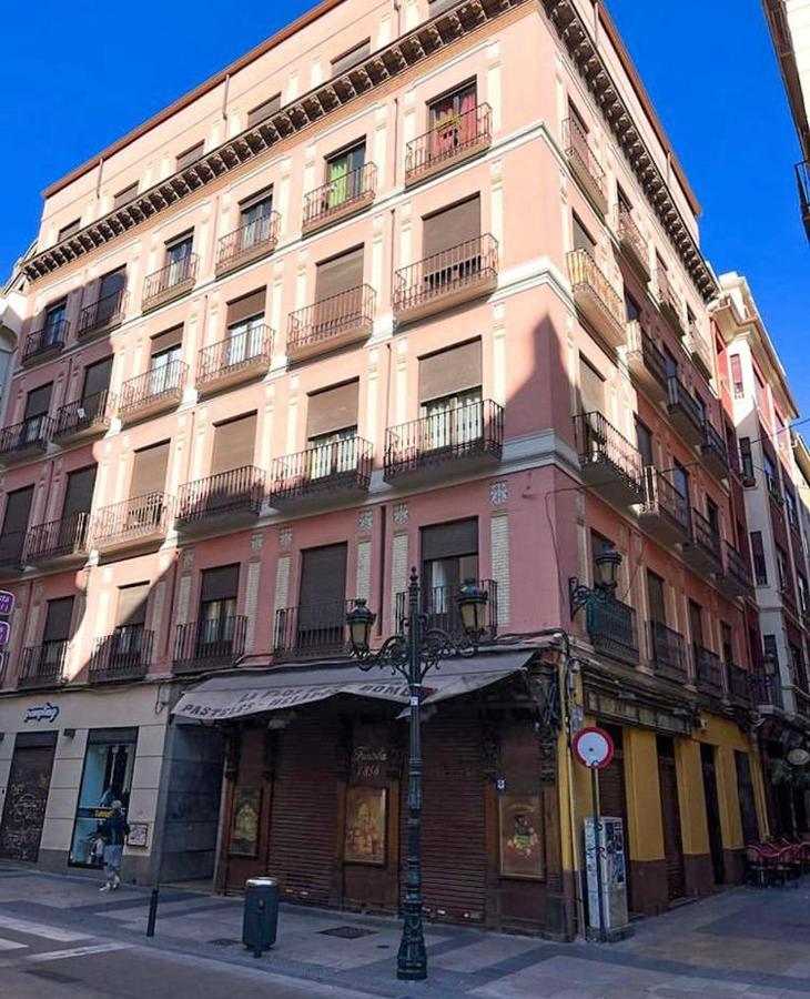 Az The Old Town Hostel - Coliving Zaragoza Ngoại thất bức ảnh