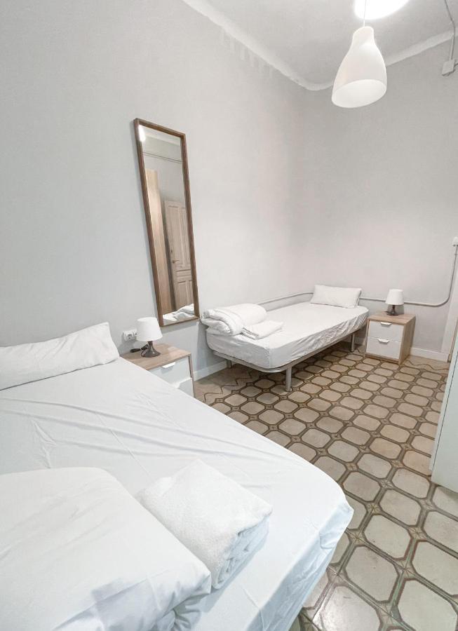 Az The Old Town Hostel - Coliving Zaragoza Ngoại thất bức ảnh