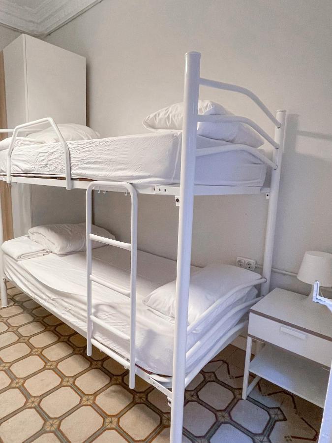 Az The Old Town Hostel - Coliving Zaragoza Ngoại thất bức ảnh
